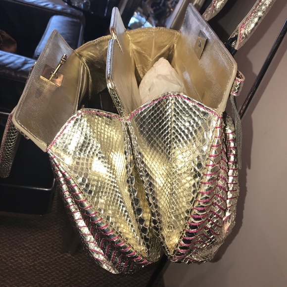 Zagliani gold python with pink stitching 2 handles - Picture 3 of 4